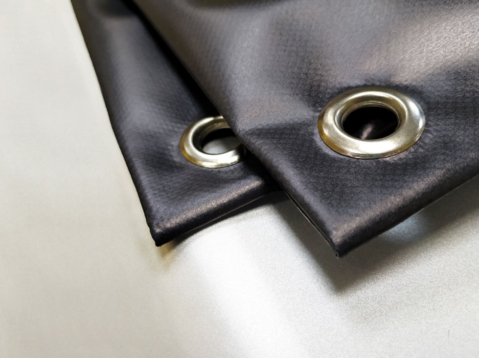 Eyelets in banner material